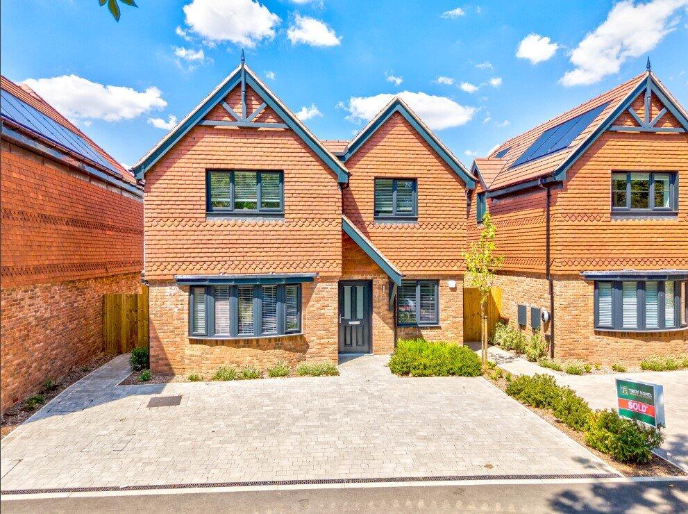 Main image of property: Oaklands Lane, Smallford, St. Albans, Hertfordshire, AL4
