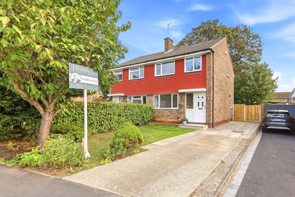 Main image of property: Newlaithes Road, Horsforth, Leeds, LS18 4SY