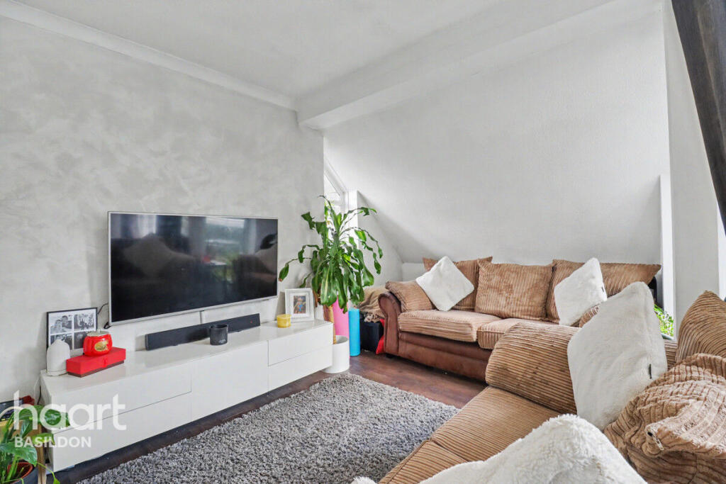 Main image of property: Eynsham Way, Basildon