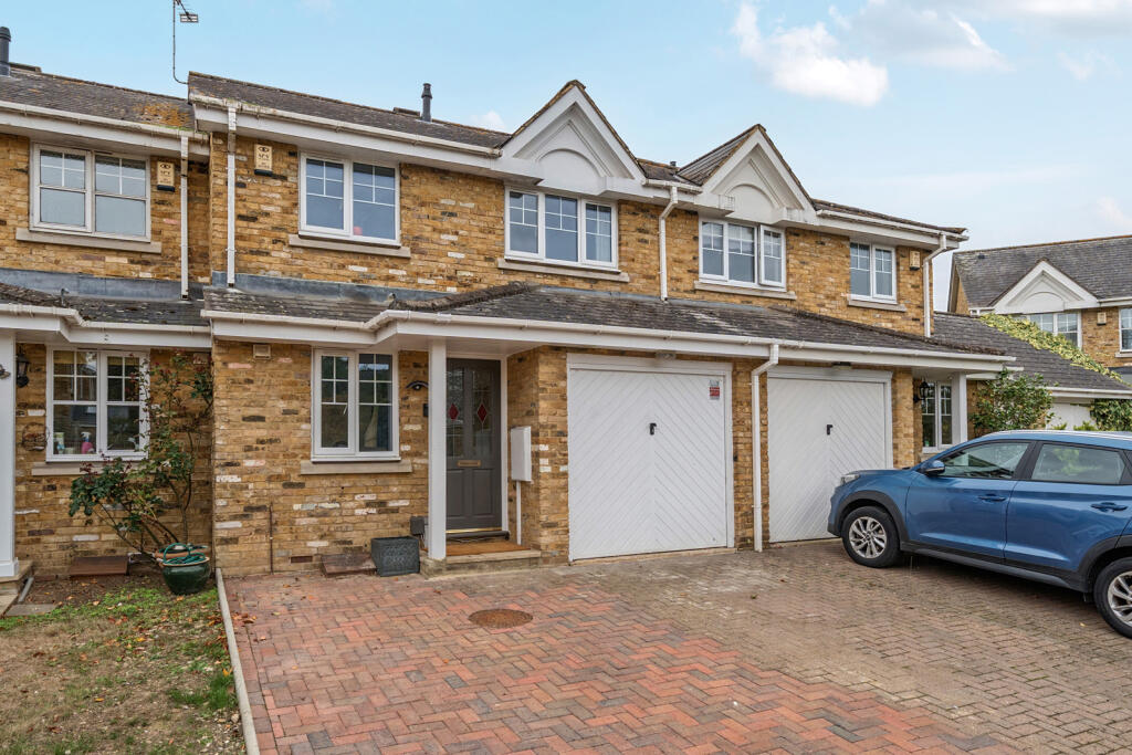 Main image of property: Swan Walk, Shepperton, TW17