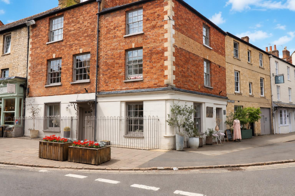 Main image of property: Oxford Street, Woodstock