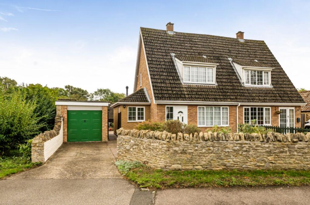 Main image of property: Robin Cottage, High Street, Odell, Bedford