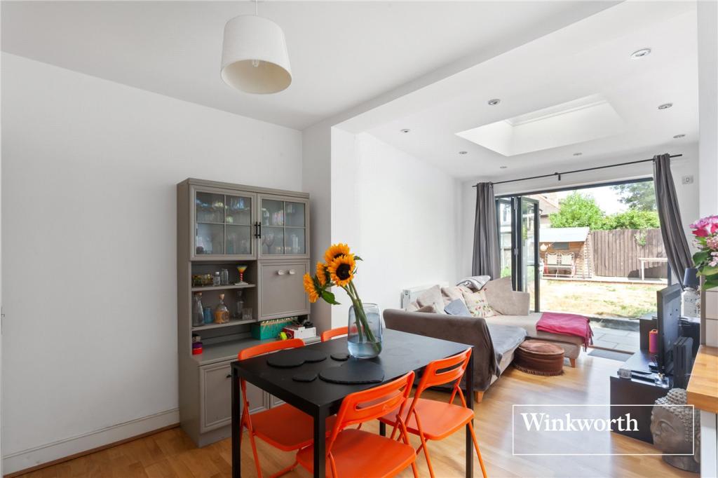 Main image of property: Long Lane, Finchley, London, N3