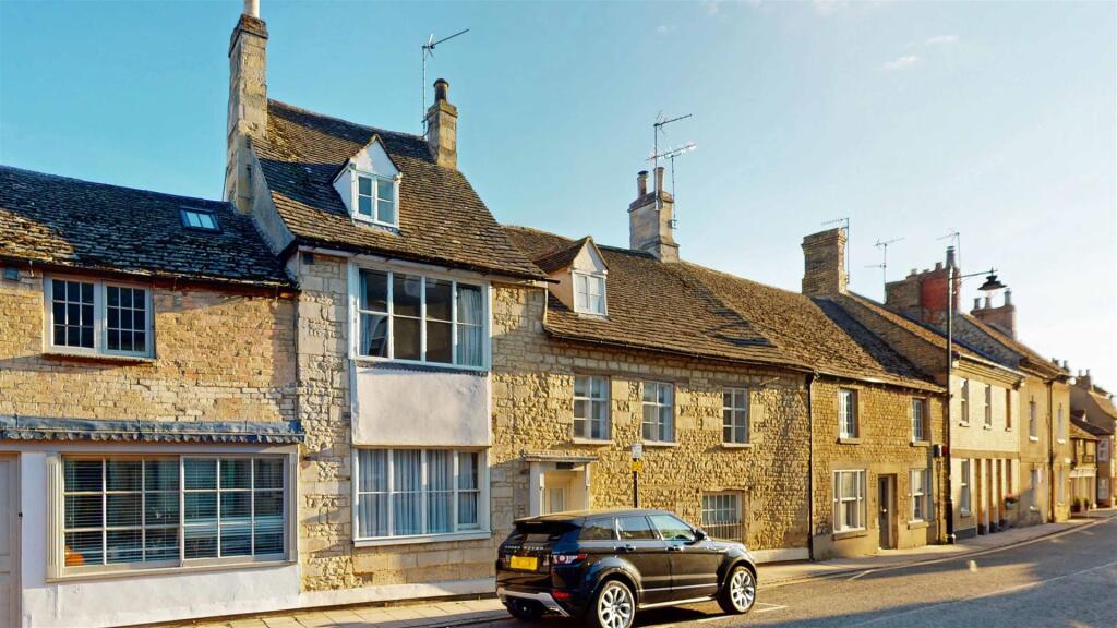 Main image of property: St Peters Street, Stamford, Lincolnshire