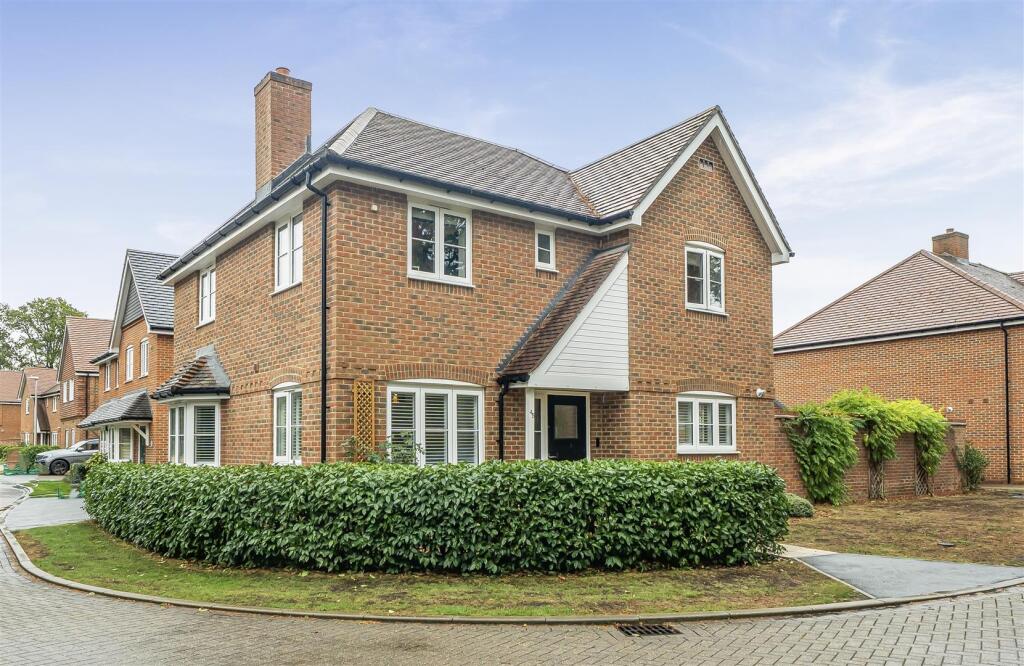 Main image of property: Charity Way, Crowthorne, Berkshire RG45 6GU