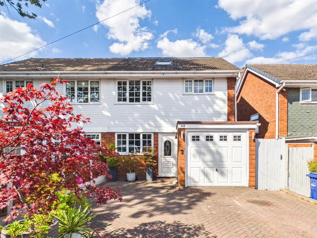 Main image of property: Lerwick Close, Kingswinford