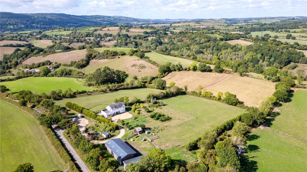 Main image of property: Chudleigh, Newton Abbot, Devon, TQ13
