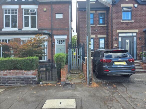 REAR PEDESTRIAN RIGHT OF WAY FROM QUEENS ROAD