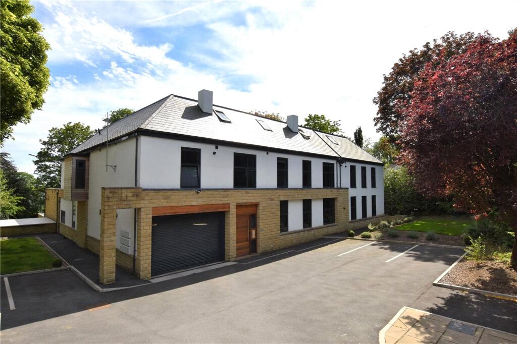 Main image of property: Flat 4, Allerton Park, Leeds, West Yorkshire