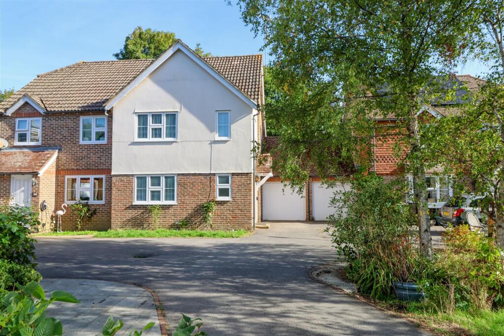 Main image of property: Horsham