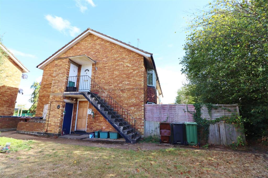 Main image of property: Radlett Road, Park Street, Frogmore