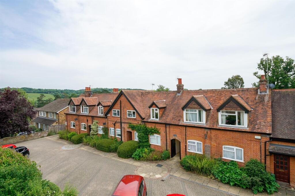 Main image of property: Leahurst, Home Farm, Northchurch