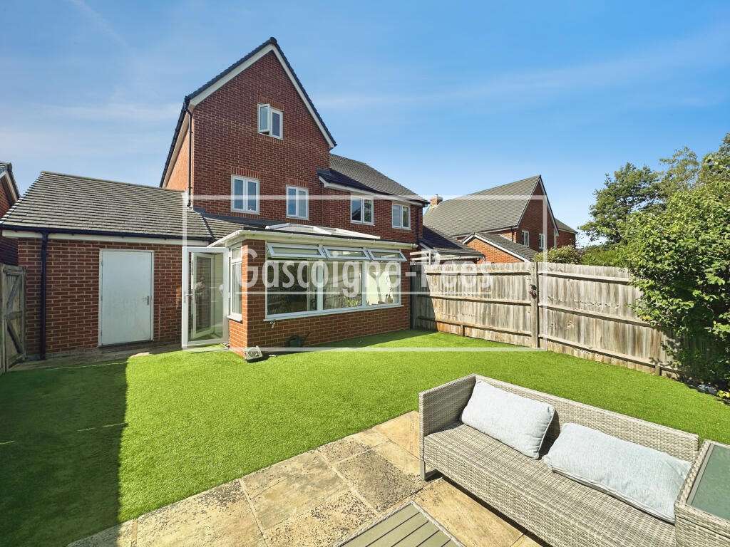 Main image of property: Thompson Way GU14