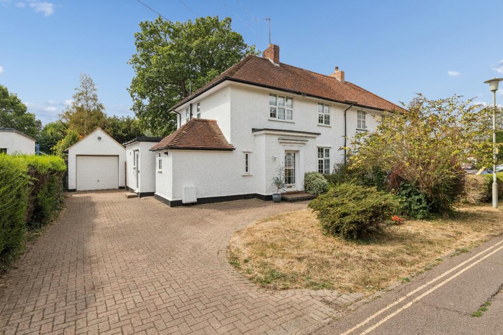Main image of property: Meadow Green, Welwyn Garden City, Hertfordshire, AL8