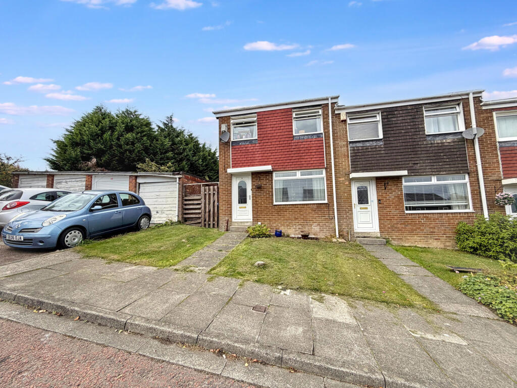 Main image of property: Calder Walk, Sunniside, Newcastle upon Tyne, Tyne and Wear, NE16 5XG