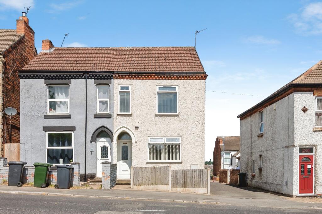 Main image of property: Carlton Hill, Carlton, Nottinghamshire, NG4