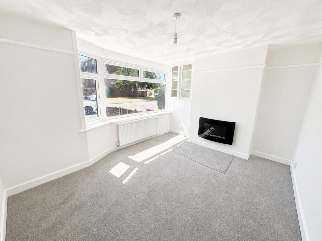 Main image of property: Fairfield Avenue, Fareham, Hampshire, PO14