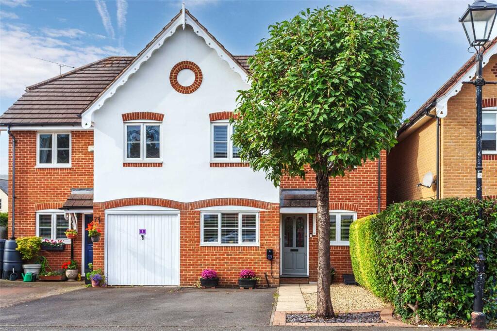 Main image of property: Redgrave Place, Marlow, Buckinghamshire, SL7