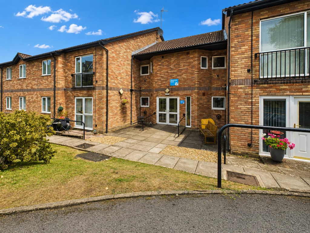 Main image of property: Bronrhiw Fach, Caerphilly