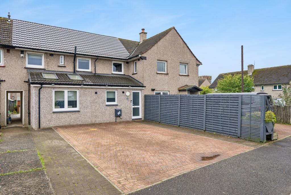 Main image of property: Mains Avenue, Helensburgh, Argyll and Bute, G84