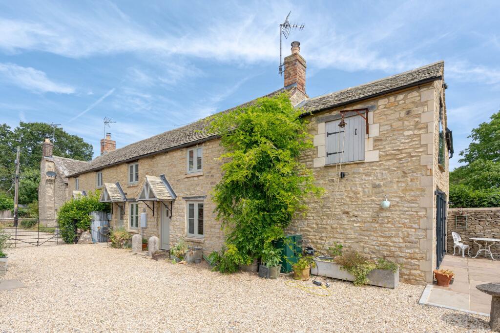 Main image of property: Church Walk, Combe, OX29