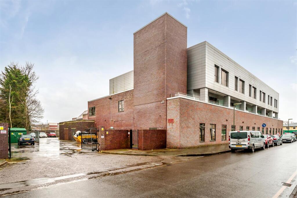 Main image of property: Staines Road West, Sunbury-On-Thames, TW16 7FG
