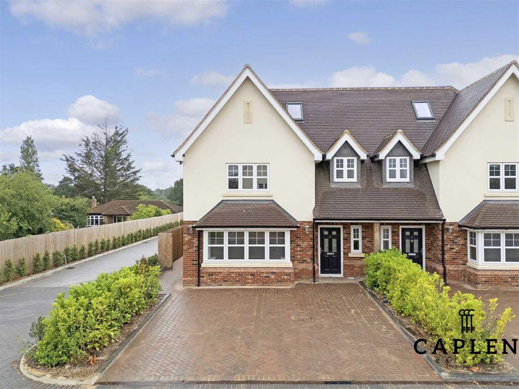 Main image of property: Chatsworth Mews, Stapleford Abbotts
