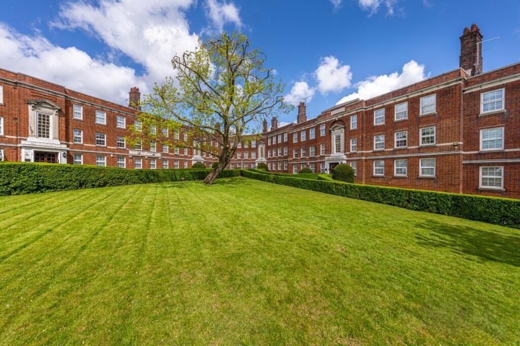 Main image of property: Flat 31 Yew Tree Court, Temple Fortune, NW11 0RA