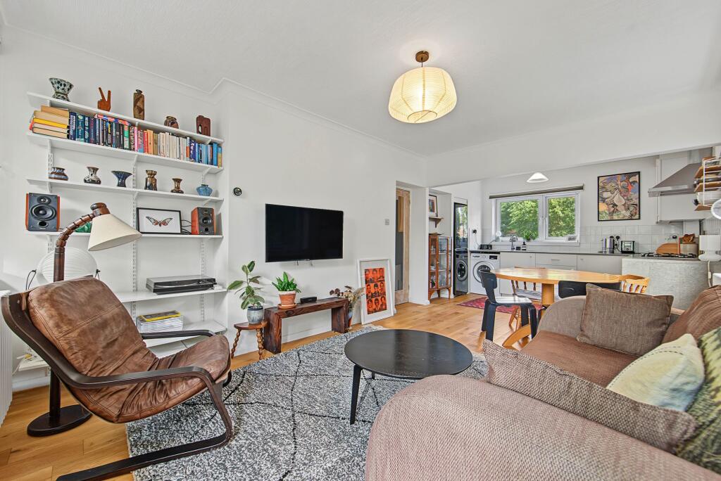 Main image of property: Highbury Quadrant, London, N5