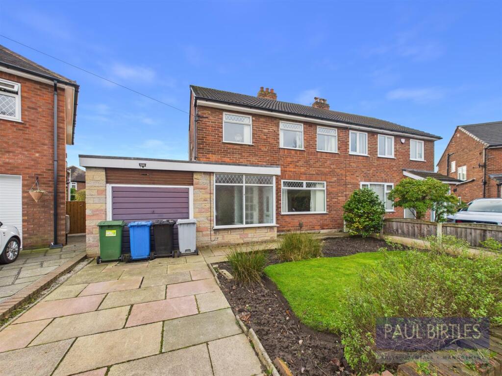 Main image of property: Kendal Avenue, Flixton, Trafford, M41 8SH