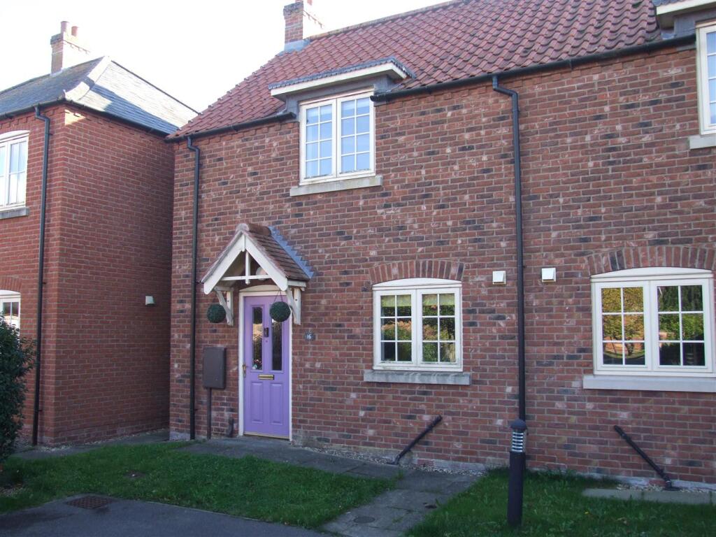 Main image of property: 16 Townhill Lane, Bucknall, LN10 5DS