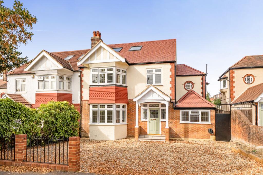 Main image of property: Powys Lane, Palmers Green, London, N13