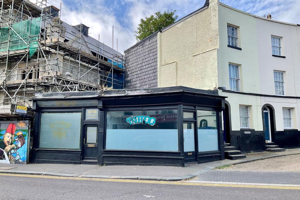Main image of property: 19a & 19b High Street, CT16