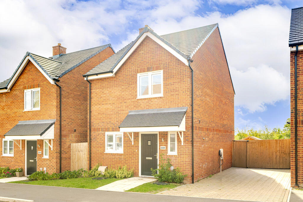 Main image of property: The Hedgerows, Horam
