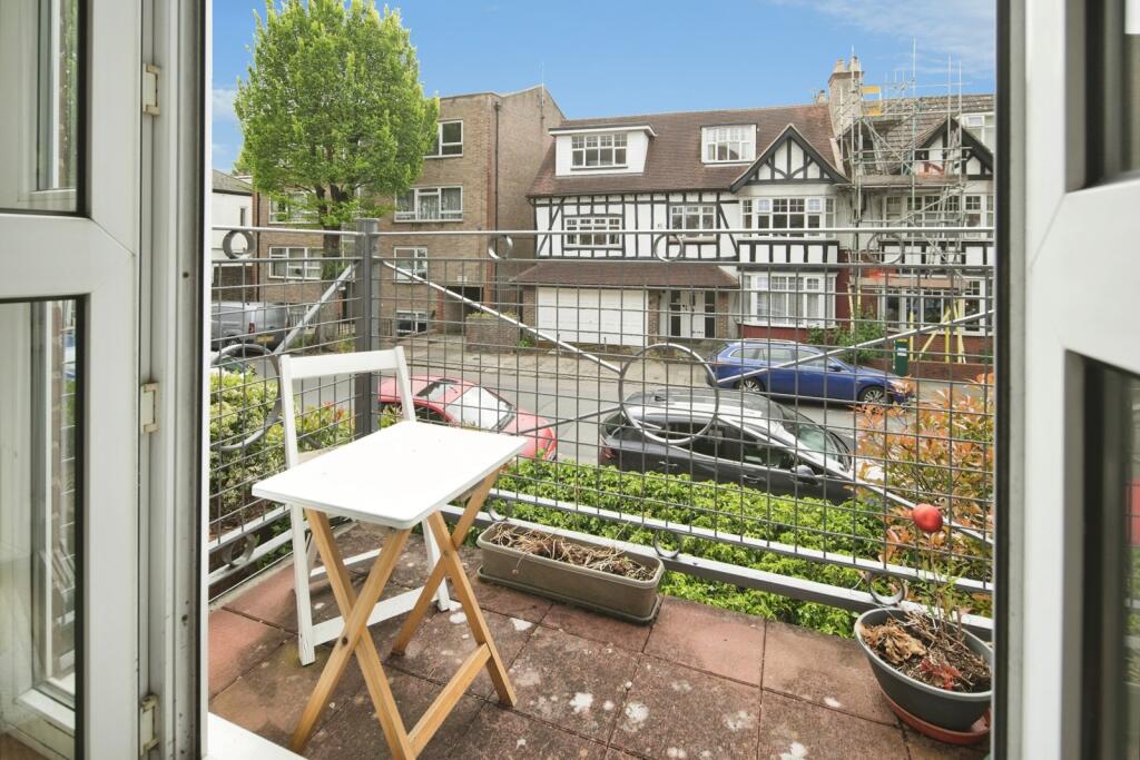 Main image of property: The Vineries, Hove
