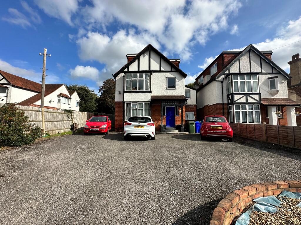 Main image of property: Farnborough Road, Farnborough