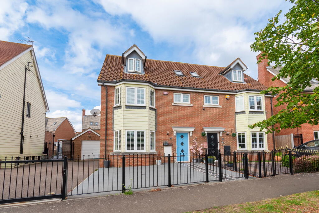 Main image of property: Guardian Avenue, North Stifford, Grays, RM16 5US