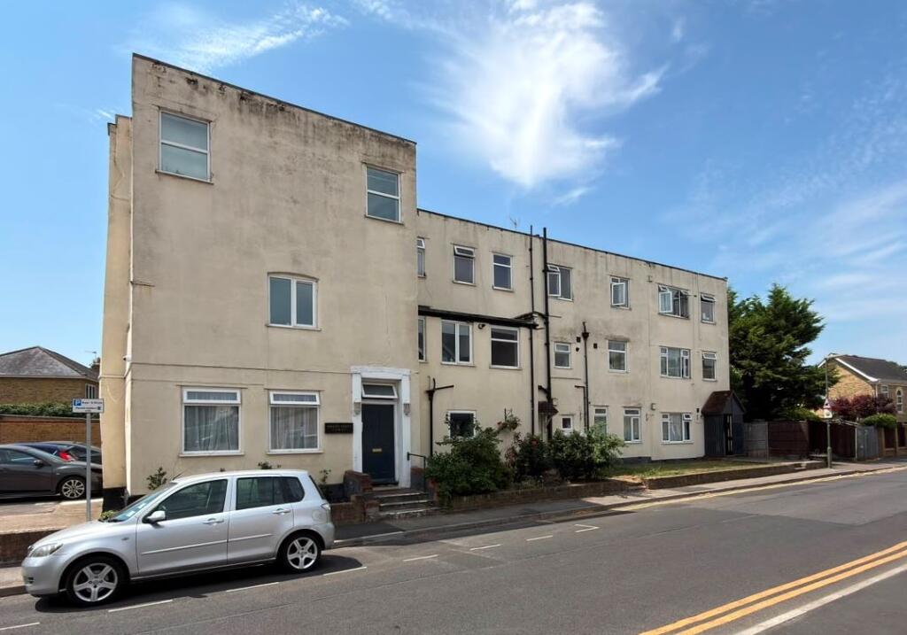 Main image of property: 7 Marley Croft, Moor Lane, Staines-upon-Thames, Middlesex, TW18 4YW