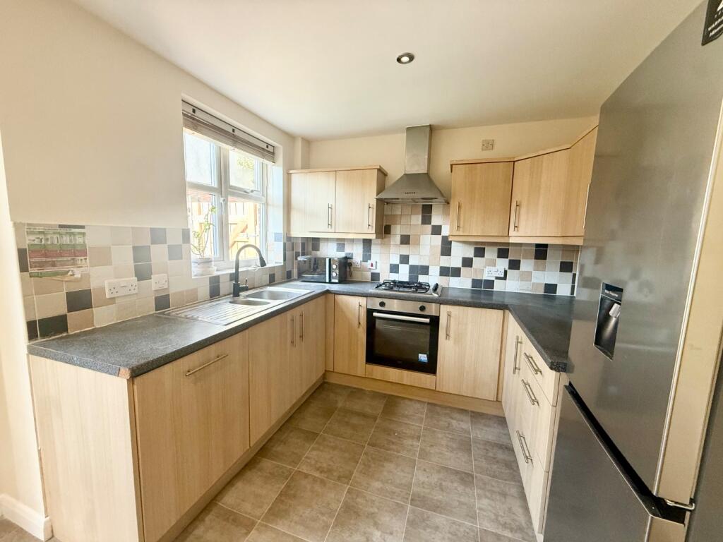 Main image of property: Bar Lane, Nottingham, Nottinghamshire, NG6 0HT