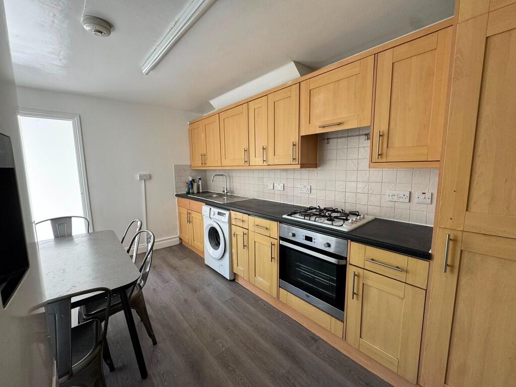Main image of property: Harrow Road, London, E11