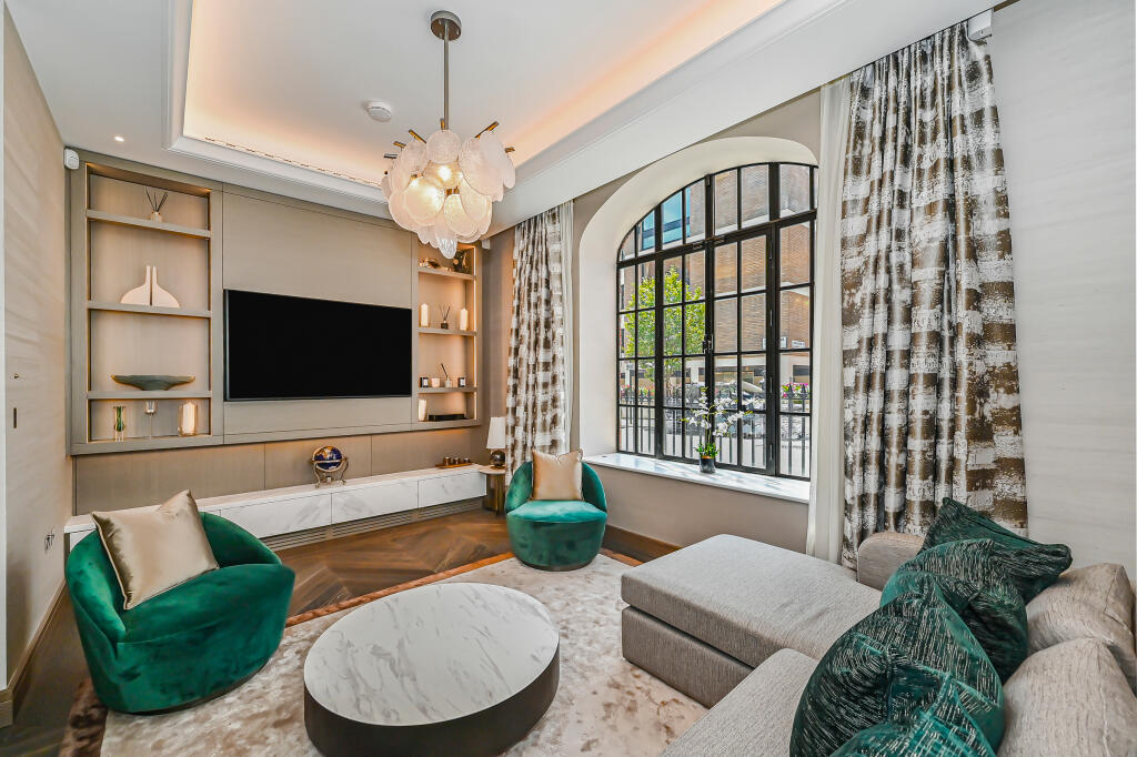 Main image of property: Chesterfield Hill, Mayfair, London, W1J