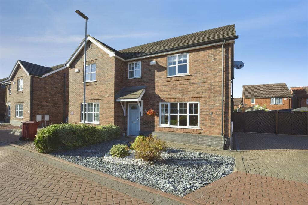 Main image of property: Garsdale Close, Scunthorpe