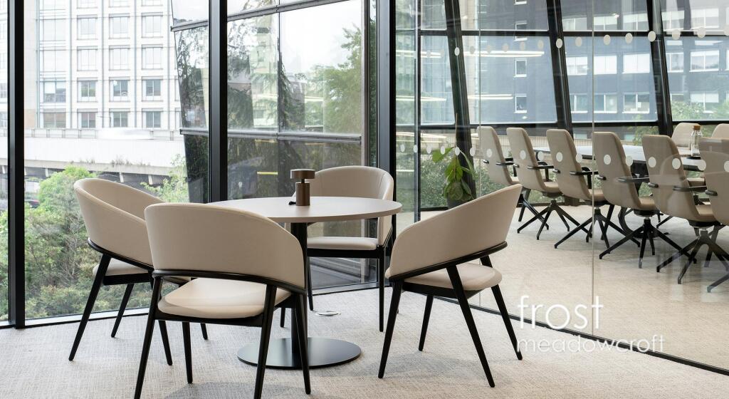 The Ark Hammersmith W6 office to let west London 3f fout15.jpg