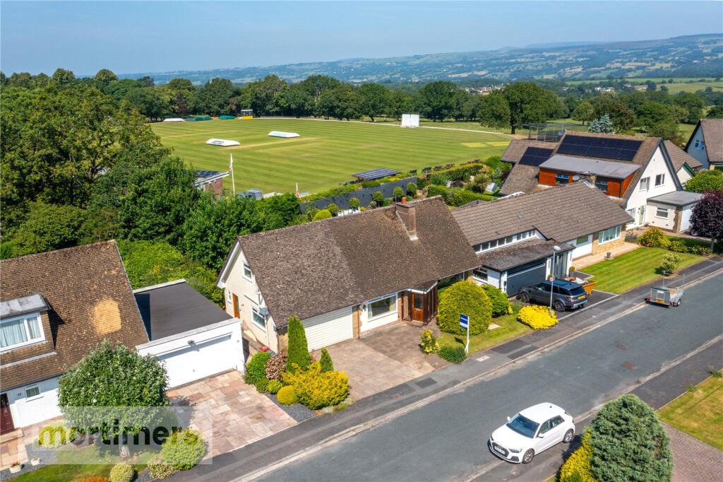 Main image of property: The Hazels, Wilpshire, Blackburn, Lancashire, BB1