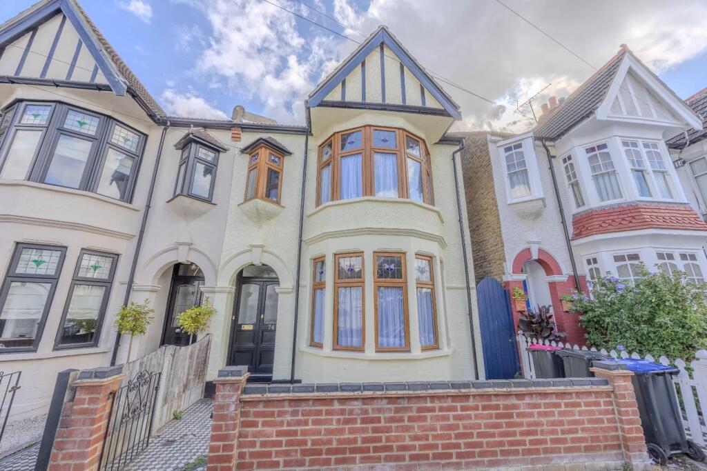 Main image of property: Oakleigh Park Drive, Leigh-On-Sea