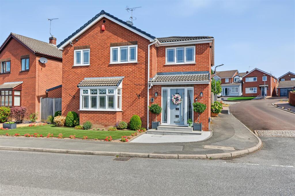 Main image of property: Iona Drive, Trowell Park, Nottingham