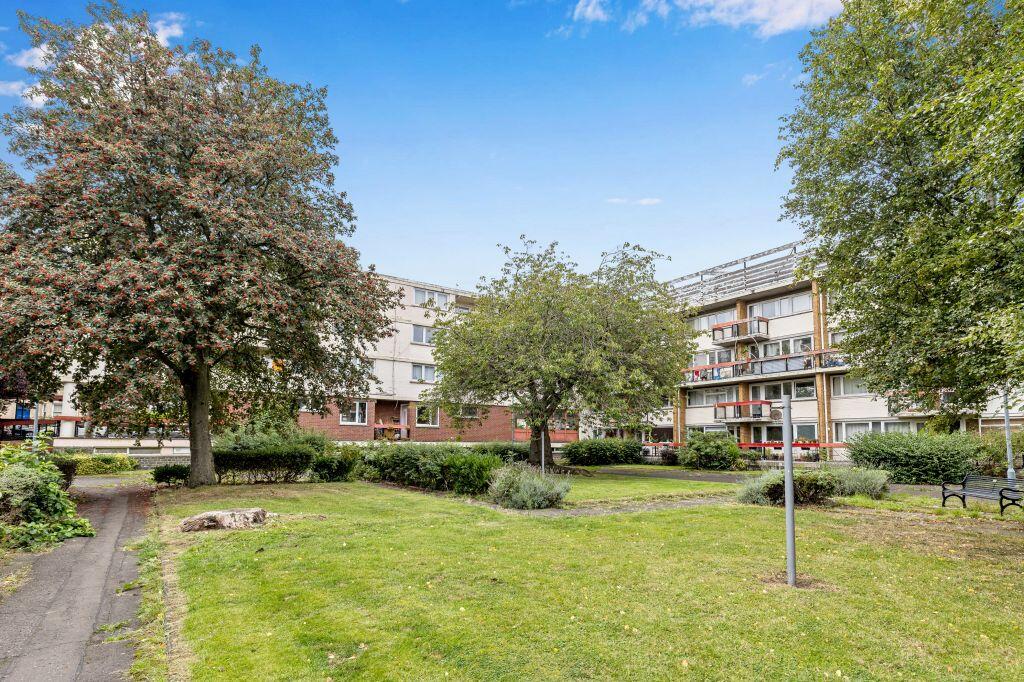 Main image of property: 25 Claremont Court, Edinburgh EH7 4LA