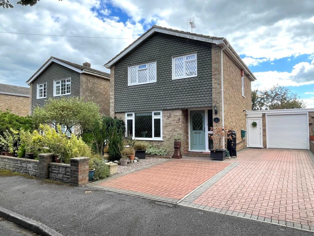 Main image of property: Ashdown, Fawley