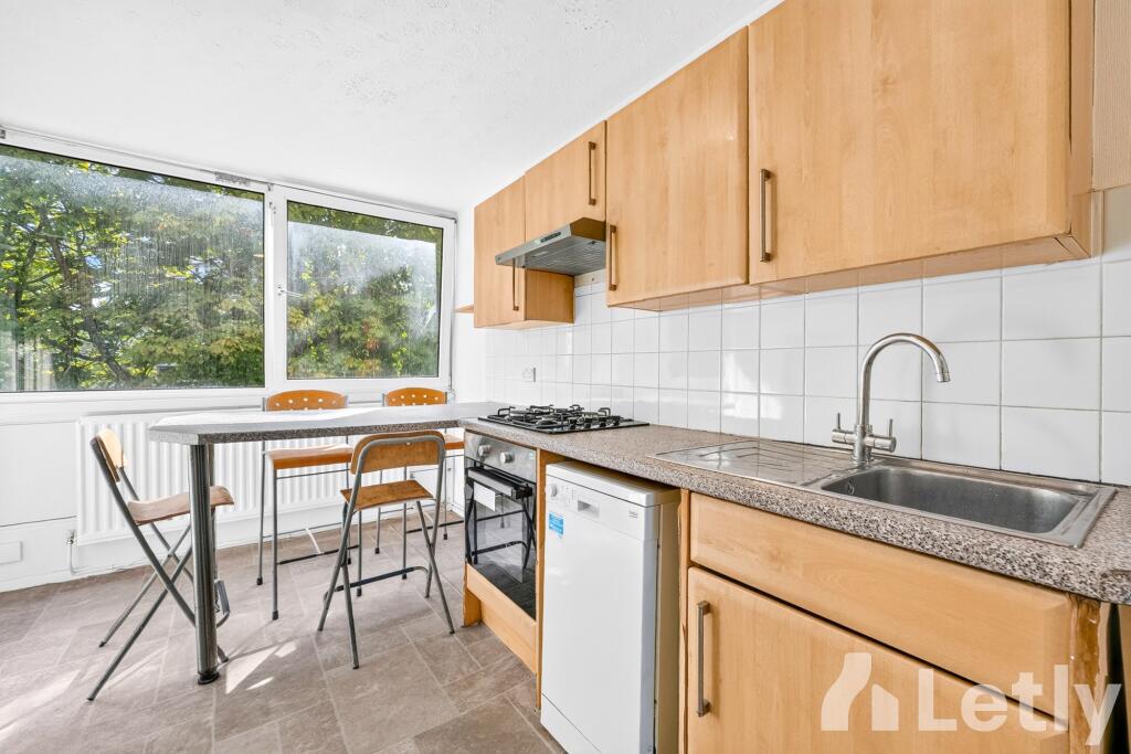 Main image of property: Winstanley Estate, London, SW11