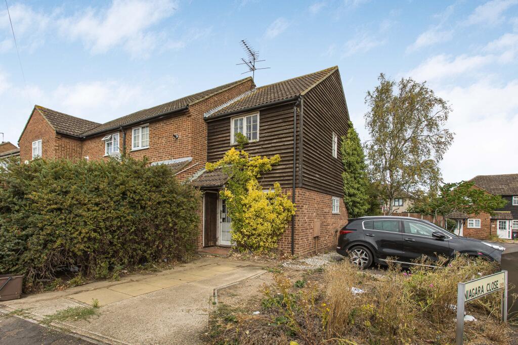 Main image of property: Niagara Close, Cheshunt, Hertfordshire